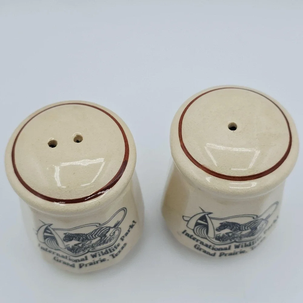 Vintage International Wildlife Park Grand Prairie TX Ceramic Salt Pepper Shakers